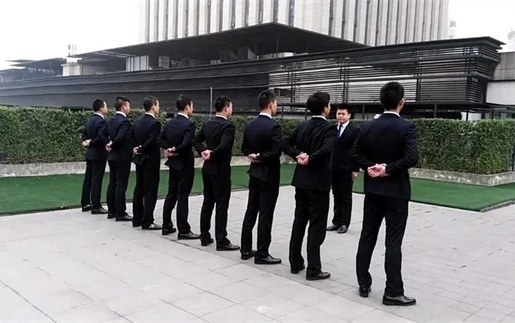 靖江揭秘：如何选择靠谱的收债公司？老司机给你支招